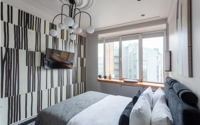 Select Hotel