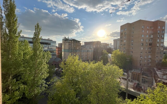 Квартира м. Парк Культуры Красная Роза Уютная с балконом