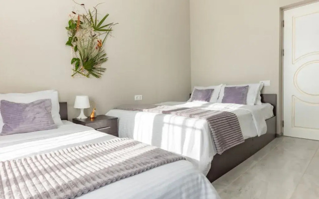 Pervy Solnechny Guest House