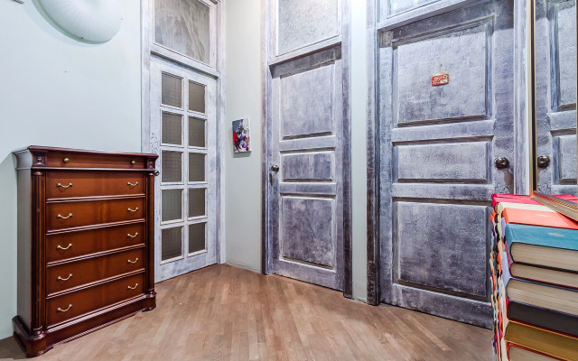 Vintazhnaya Na Svechnom Flat