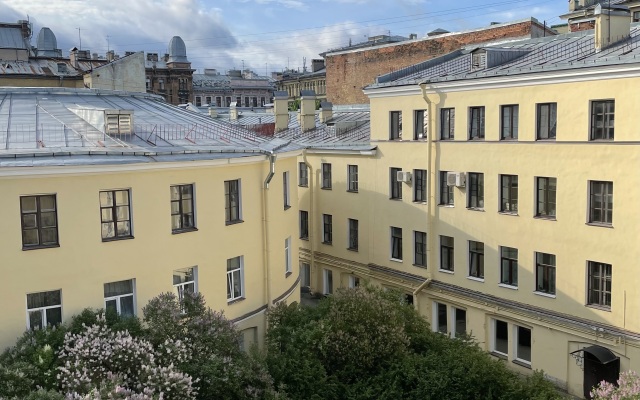Loft F92 Na Naberezhnoy Reki Fontanki Flat
