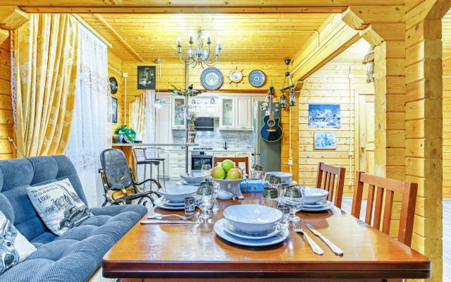 Semeyny Zagorodny Klub Otdykha  "agoy-Shale" Private house