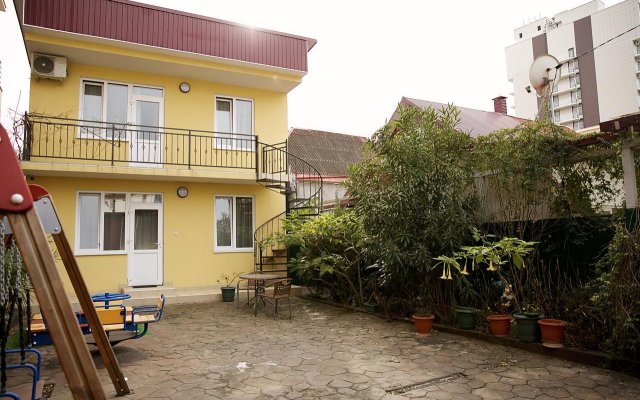 Lazur' Kurortnij Hotel