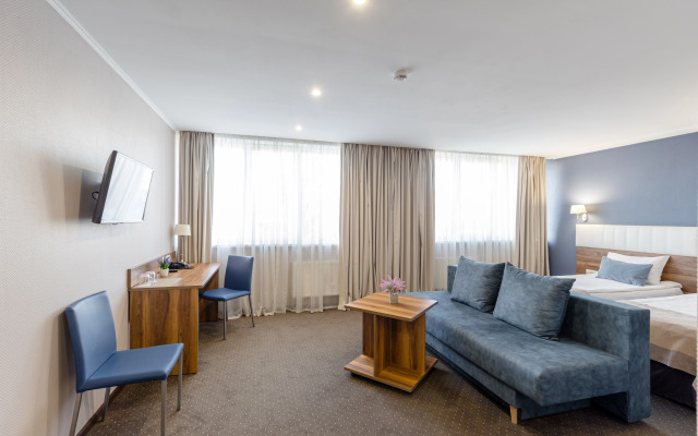 Hotel Mayak