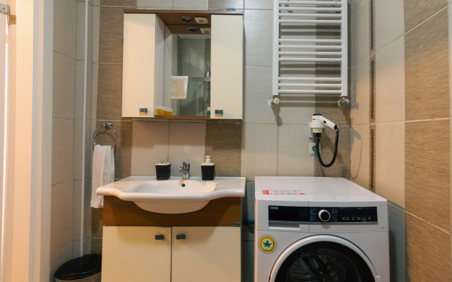Zendy Suite Apart-Hotel