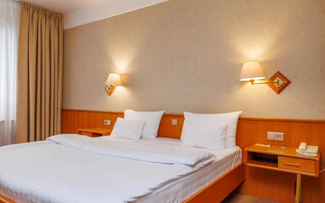 Atrium Palace Hotel