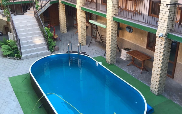 Anisyya Guest house