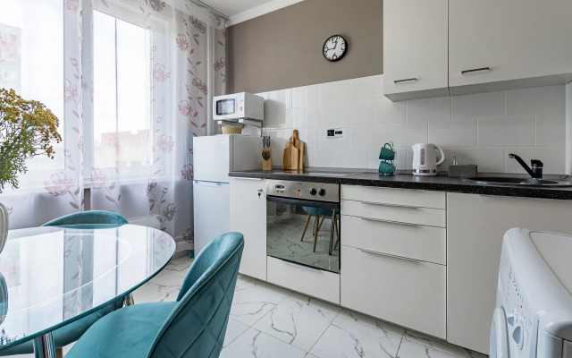 Апартаменты однокомнатные на ул.Бурнаковской 81, м.Сова-Дом