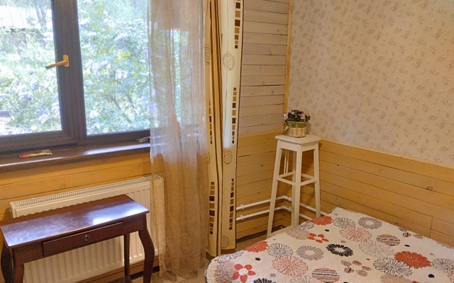 Частный дом Дом у реки в английском стиле