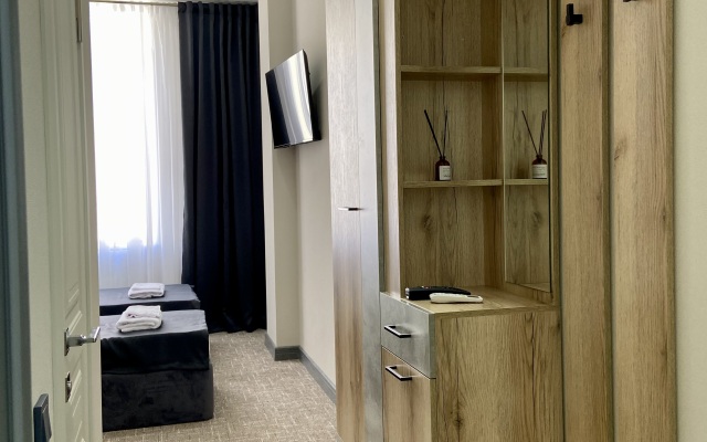 Otel AMSHOTEL