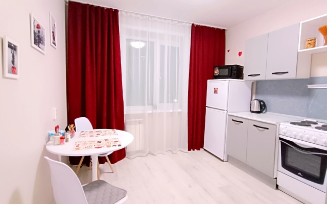 Tatyanin Dom u TC Podsolnukh Apartments