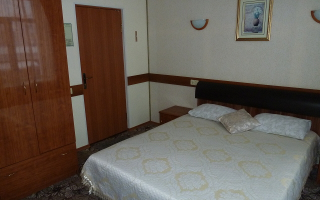 Aleksandriya Hotel