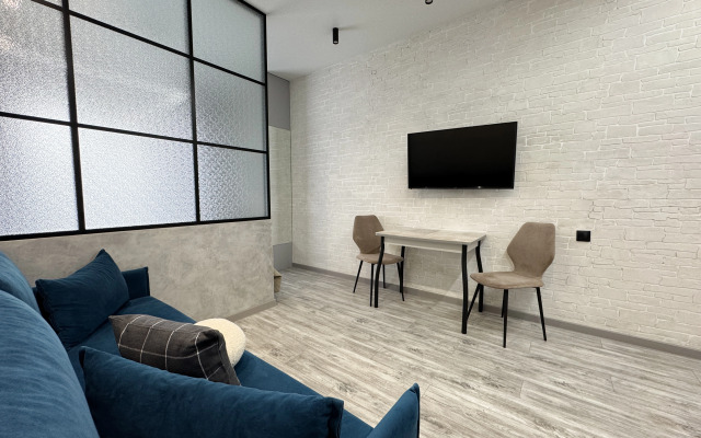 Апартаменты Улучшенные дизайнерские 37 м (Vivaldi центр Сакко 24)