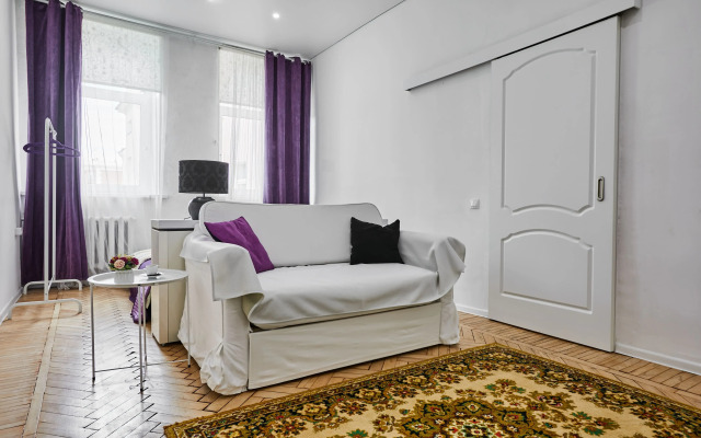 FlatStay Dzhambula 4 Apartments