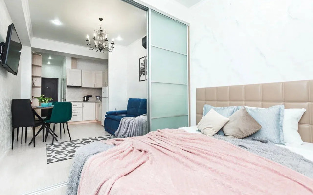 Na Chernomorskoy 6 55 Flat