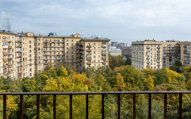 BonApart 3-kh komnatnye na Kutuzovskom Prospekte 30 Apartments