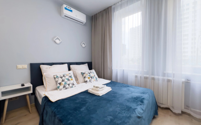 Квартира студия в голубых тонах