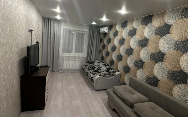 Na Chekhova 193 Flat