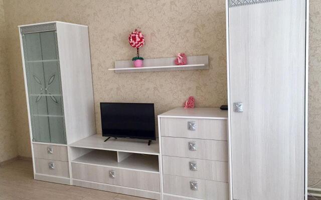 Odnokomnatnye na Duki, 9 etazh, Loshadki Apartment