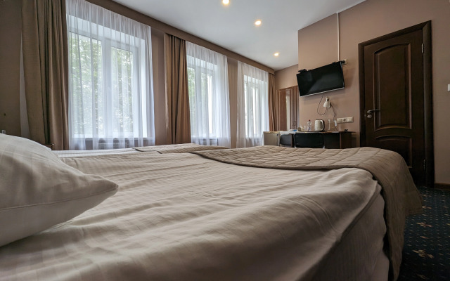 Viktoriya Hotel