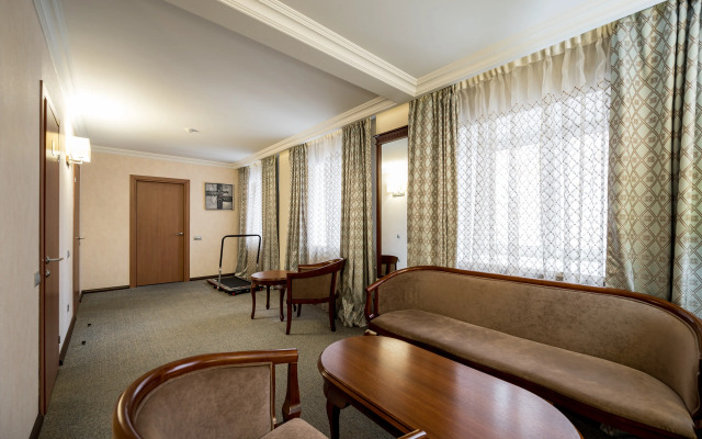 Sky Tsentr Krasnoyarsk Hotel