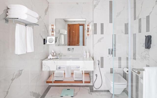 Holiday Inn Dubai al-Maktoum Airport, an IHG Hotel