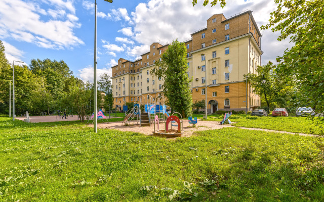 Yevro 2 U M. Kirovskiy Zavod Flat