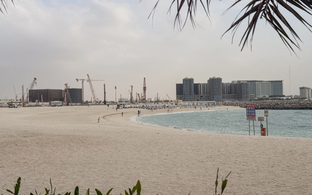Apartamenty 1BR Beach Access Pool Gym Pacific Al Marjan
