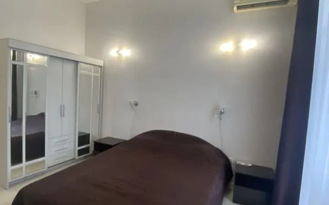 Апартаменты на Театральной 26 в Керчи