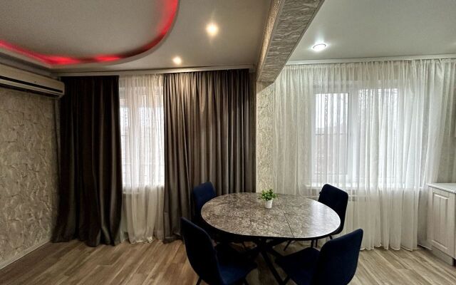 Ulitsa Botvina 8 Flat