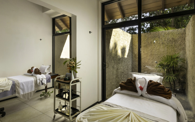 EKHO Surf Bentota Hotel