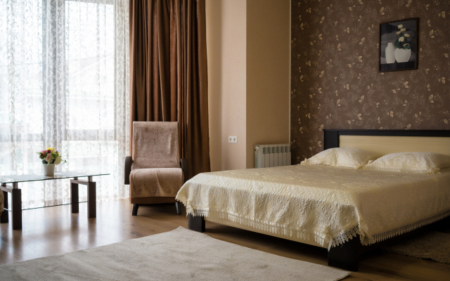 Tsvetochny Ray Guest House