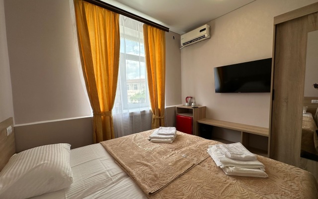 Rose Caucasus Verde Guest House