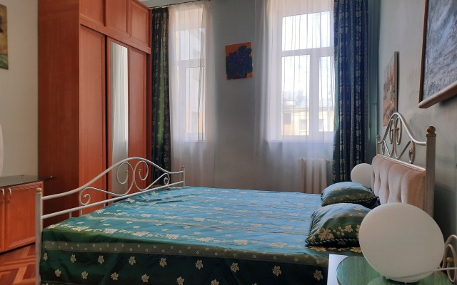 Апартаменты Sutki Rent в Доме Штрауха