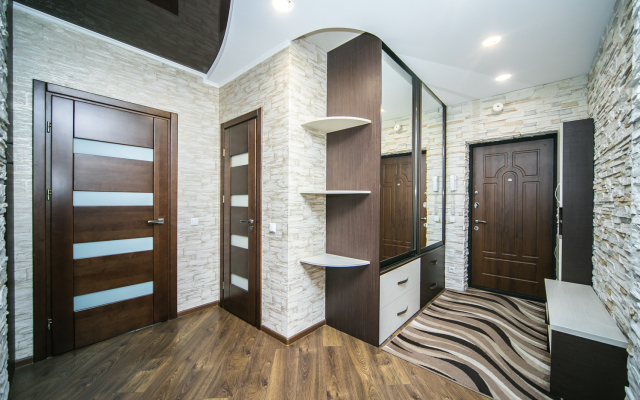 3-bedroom on Derzhinskogo Avenue 22 Center Apartments