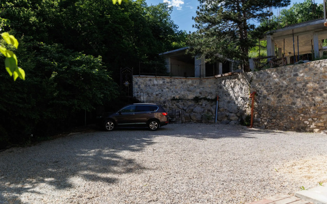 Mini hotel Gory I More