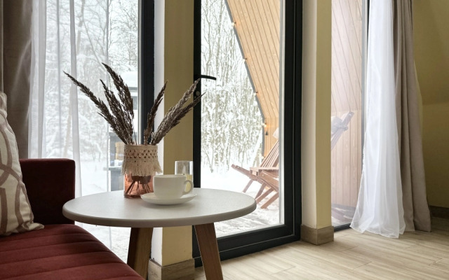 Afrejm s vidom na les №4 Private House