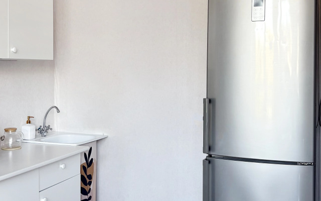 Na Vzlyotnoy Ulitse 7l Flat