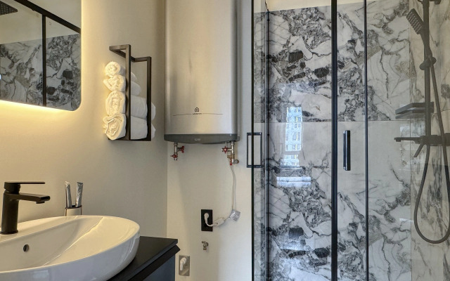 Апартаменты галерея Artfully Nest в Новороссийске