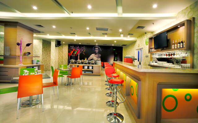 Favehotel Solo Baru Hotel