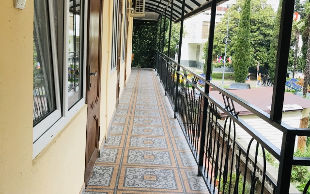 Teplo Guest House