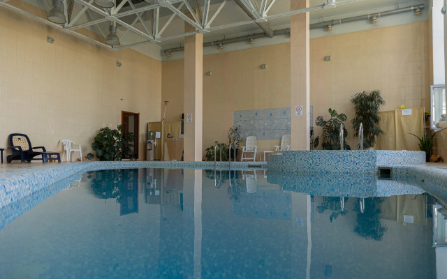 Отель 40-й Меридиан Яхт-клуб