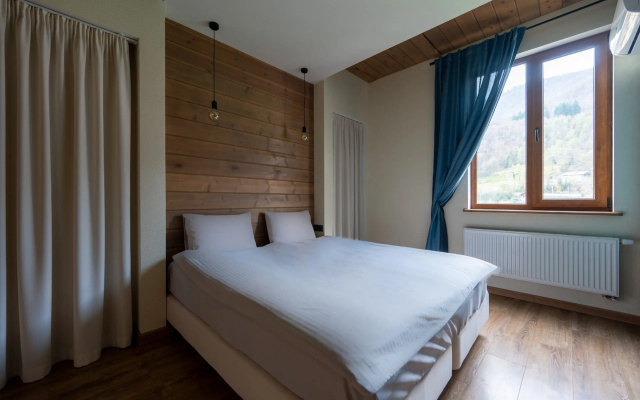 Kvartira prostornaa Chalet