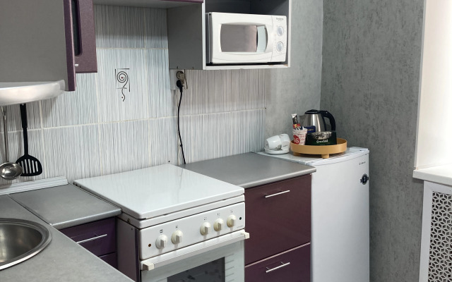 Апартаменты Двухкомнатные рядом сУВЗ, кинотеатр Россия