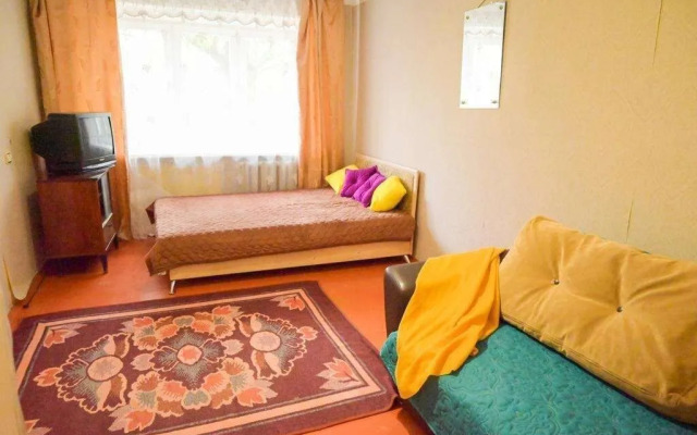 Квартира на проспекте Октября, 85