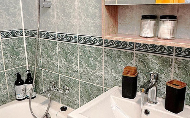 Квартира у метро с видом на Лахта центр