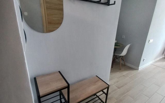 S Konditsionerom Ryadom S Metro Flat