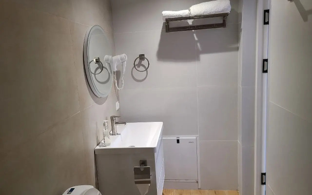 YO Guest House