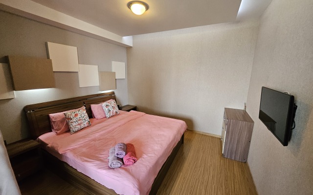 Na Prospekte Kommunisticheskiy, 31b/1 Flat