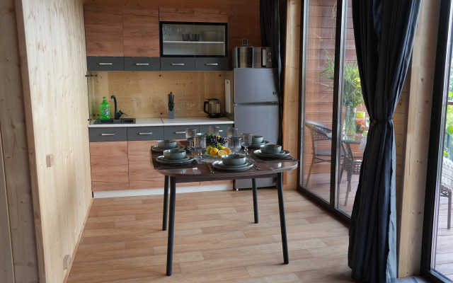 Prichal Seroglazka Guest house
